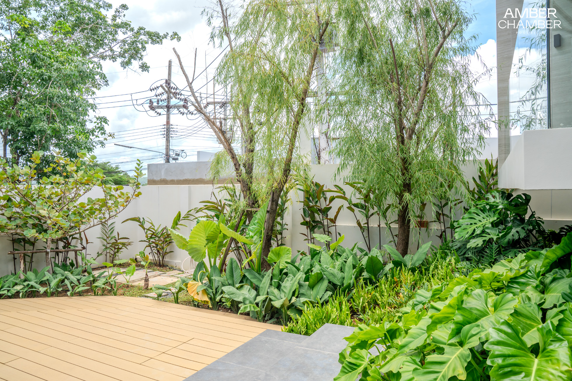 Private landscaped garden